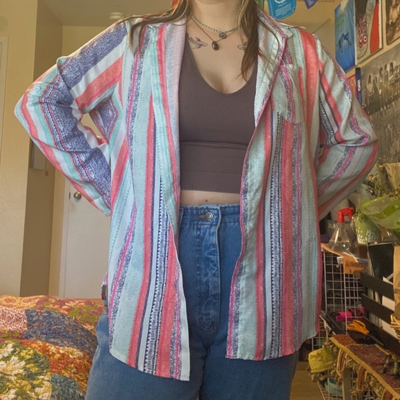 retro striped pastel button up! 🪩💟 - Picture 2 of 4